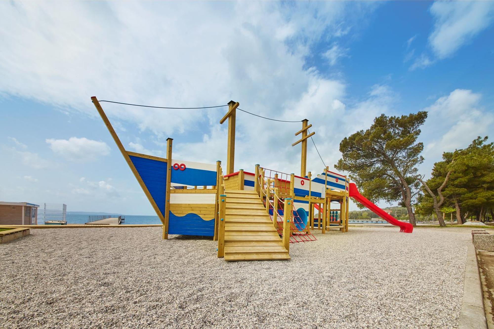 Camping Adria Ankaran - Pitches Exterior photo